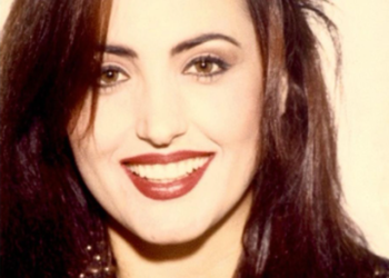 “Punoj shumë, është e vështirë! Mbaj dhe familjen”, intervista e rrallë e Parashqevi Simakut: Erdha në SHBA me tjetër mendim, por…