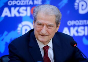 Berisha propozon kartën e konsumatorit: Çdo pensionist do rimbursohet për TVSH e produkteve