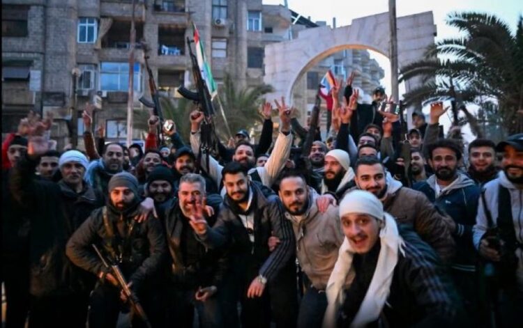 Rebelët pushtojnë Damaskun, Assad largohet nga kryeqyteti sirian