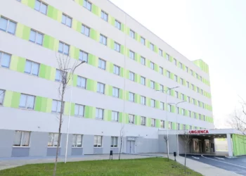 Durrës/ 17-vjeçarja humbi jetën nga bakteri i rrallë, gjurmohen personat që kanë pasur kontakte me të