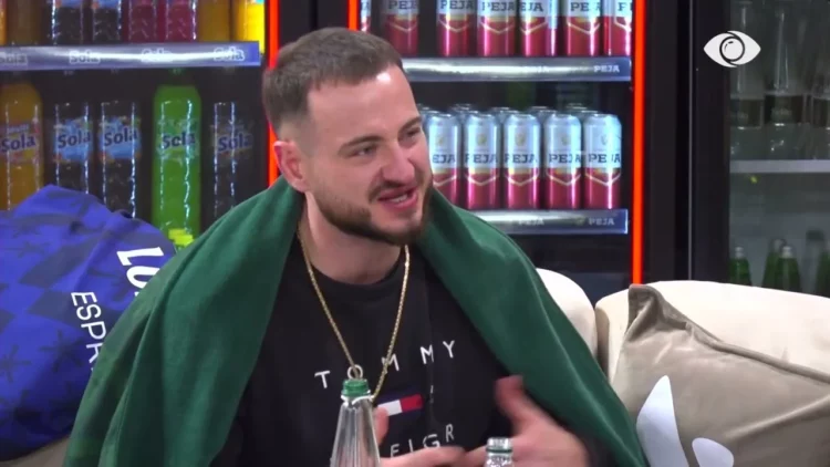 “I kapa telefonin dhe çfarë nuk pashë”, Xumi tregon si zbuloi tradhtinë e partneres