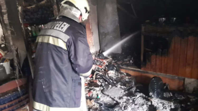 Shpërthen bombola e gazit, shkrumbohet lokali në Vlorë