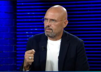 Gjykimi pa palë dhe jo në një sallë gjyqi të hapur është kundër Kushtetutës!