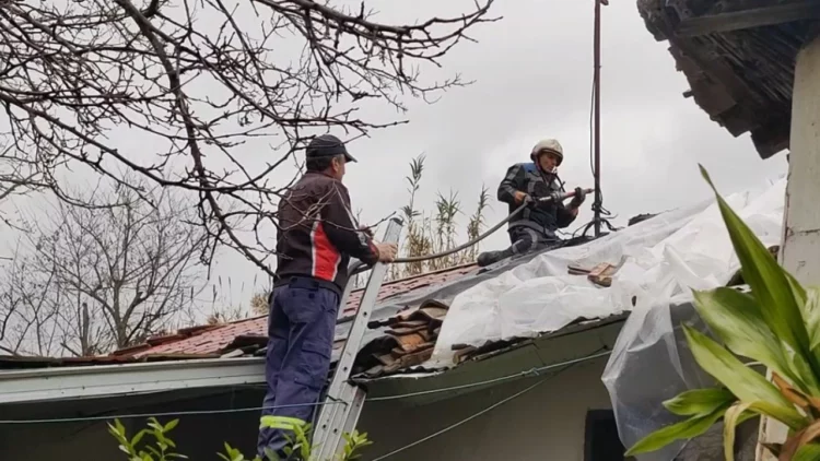 Përfshihet nga flakët për herë të dytë banesa në Lushnjë, dyshohet se…