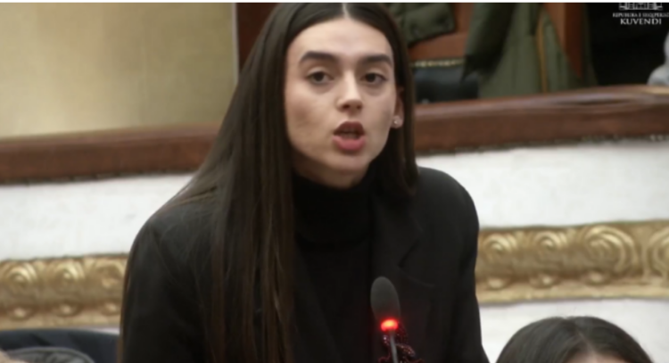 Përmbytjet në Durrës, Andia Ulliri: S’mund t’ia vini fajin shiut, denoni përgjegjësit