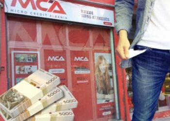 “Më morën dy shtëpi dhe makinën”/ Dramat e familjeve që u zhvatën nga Mafia e Mikrokredive