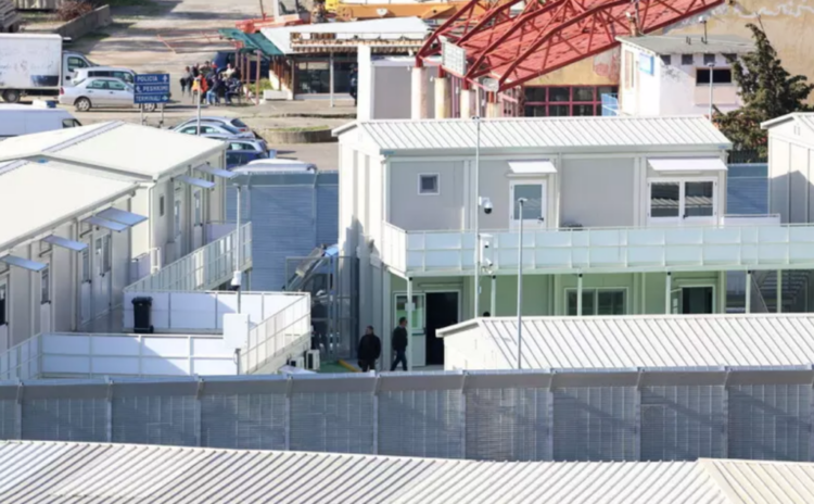 Kthehen në Itali 4 nga 49 emigantët e ardhur sot në Shëngjin