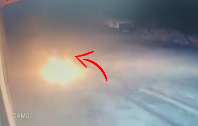 I vuri flakën mobilierisë ditën e ndërrimit të viteve, arrestohet – VIDEO