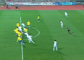 Dinamo-Elbasani/ Ndizet sfida, shënohen 3 gola për 5 minuta mes tensionit