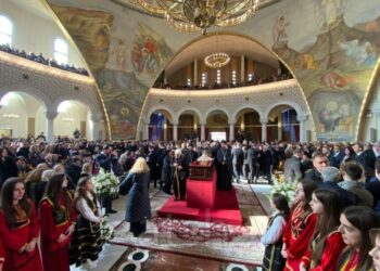 Përcillet për në banesën e fundit Anastas Janullatos/ Si u kujtua kryepeshkopi (Fjalimet)