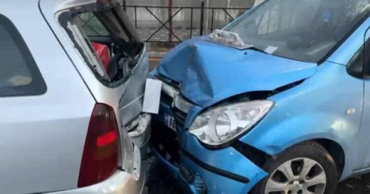 Shoferi i ‘Audi-t’ humb kontrollin dhe merr para 5 mjete të parkuara