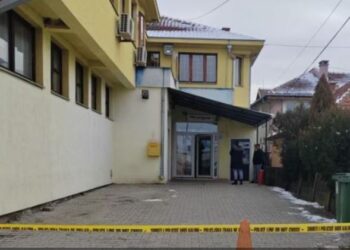 Kosovë/ Minsistri Sveçla: Janë mbyllur institucione paralele serbe në 10 komuna