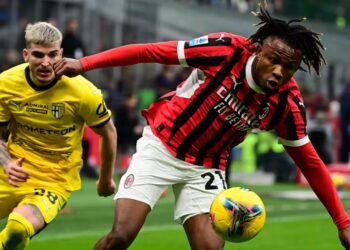 Milani mposht Parmën me përmbysje spektakolare në kohën shtesë