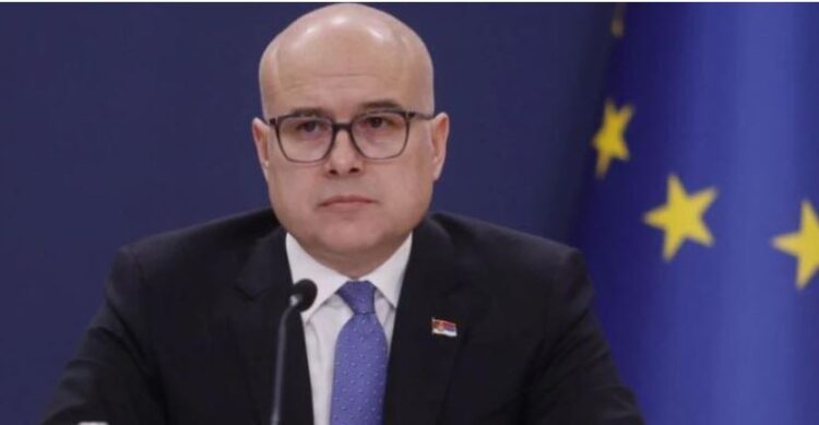 Protestat masive në Serbi, mediat në Beograd: Sot pritet të japë dorëheqjen kryeministri