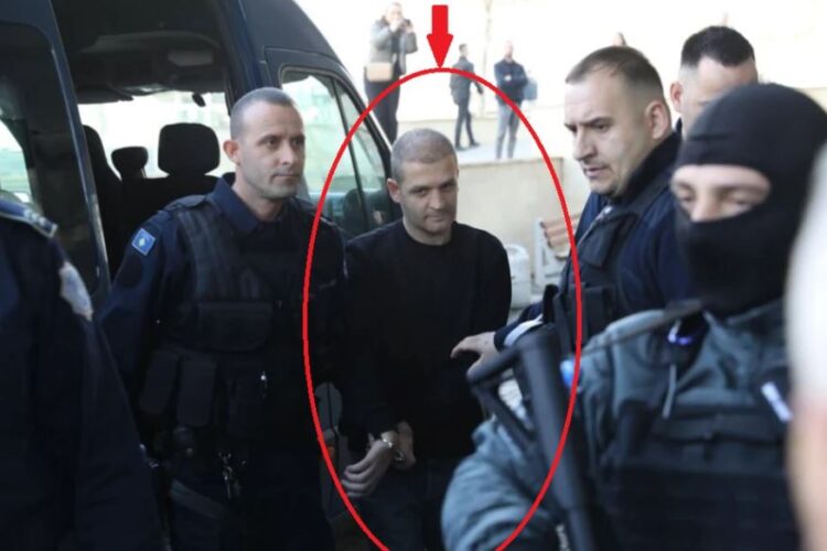 Porositi vasjen e bashkëshortes në sy të fëmijëve, Naim Murseli nën masa të rrepta sigurie në gjykatë