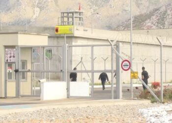 E rëndë në burgun e Reçit, vetëvritet një person