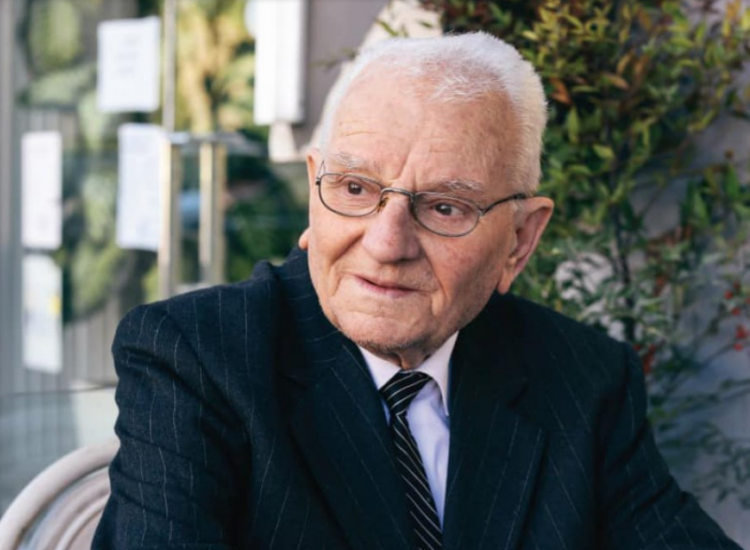 Gjendje e rëndë në spitale, Berisha: Profesori Robert Radoja dergjet në spital se nuk ka stenda