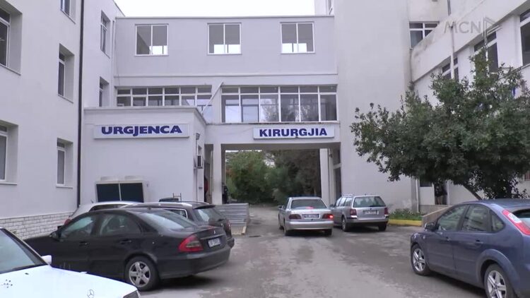 Vdekja e 6-vjeçarit, reagon spitali i Lushnjës: Erdhi në gjendje të rëndë, gjatë transportit humbi ndjenjat