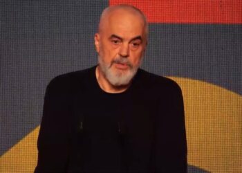 Rama lë Shkodrën, pas arrestimit të Veliajt kandidon si deputet për Tiranën