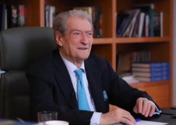 Antimitingu në mbështetje të Veliajt, Berisha: Ka ndodhur vetëm në Kolumbinë e Eskobarit