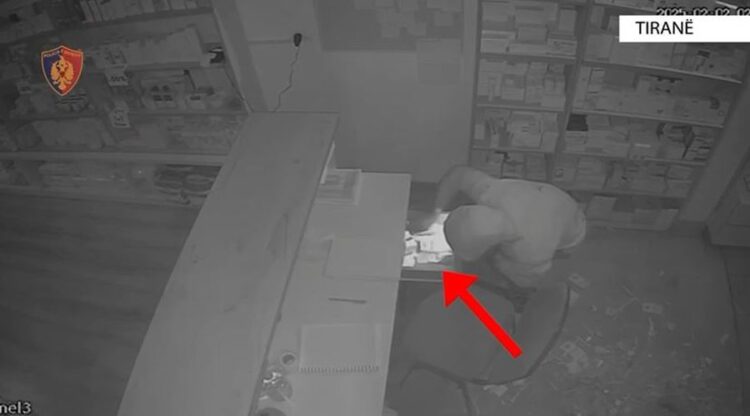 Vidhnin banesa e markete, arrestohen dy persona në Tiranë – Emrat