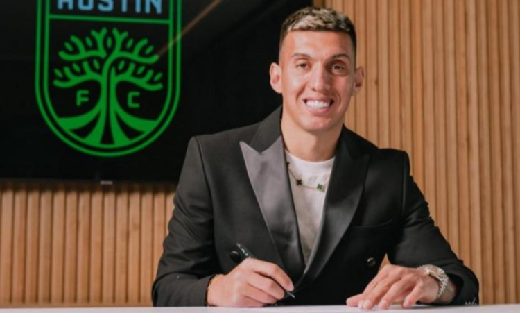 Uzuni prezantohet te Austin: Erdha në Amerikë për të bërë histori