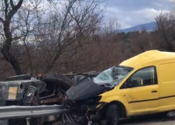 U përplasën me mjetin e ushtrisë, kush janë dy viktimat e aksidentit (Emrat)