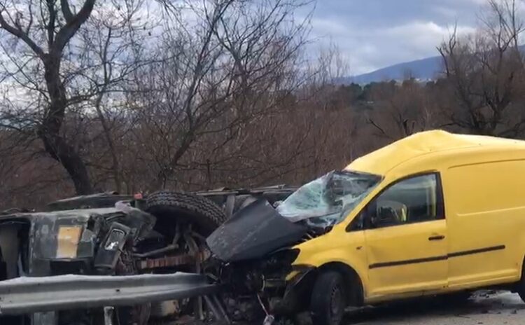 U përplasën me mjetin e ushtrisë, kush janë dy viktimat e aksidentit (Emrat)