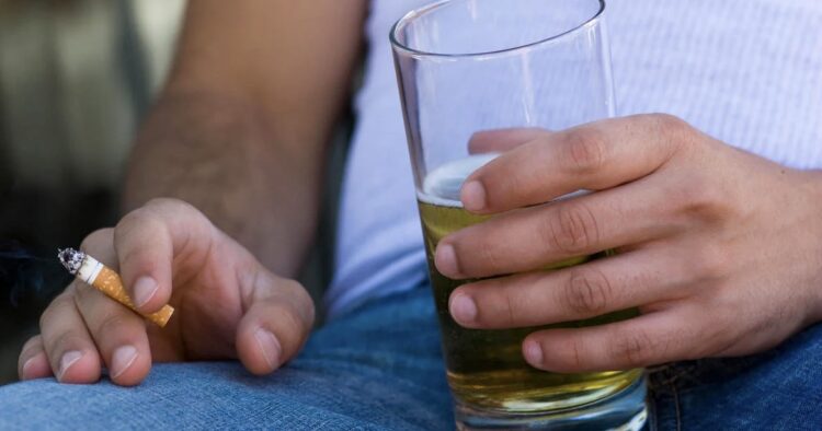 Stili i jetesës, faktori kryesor në rritjen e rasteve me kancer tek të rinjtë