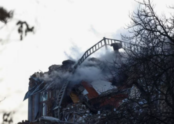 Në prag të përvjetorit të luftës, Rusia nis një sulm masiv me dronë në Ukrainë