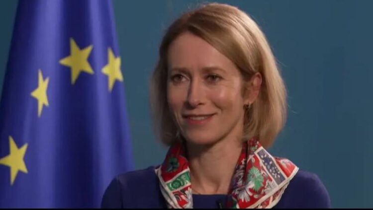 3 vite luftë në Ukrainë, BE miraton një tjetër paketë me sanksione ndaj Rusisë