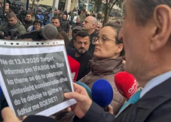 Berisha: Kriminelë më të mëdhenj janë ata që fshehin krimet në zyra ministrish, Balla del në përgjime se…