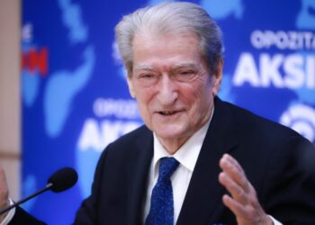 ‘Edvin lëre drogën dhe jep dorëheqjen’, Berisha: U shpërfytyrua sa iu kujtua…