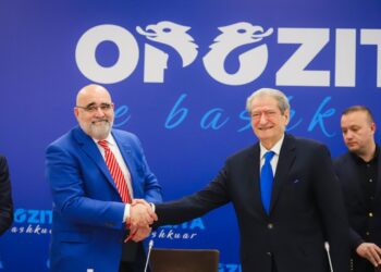 VOA: Bashkëdrejtuesi i fushatës së presidentit Trump do të udhëheqë fushatën e Berishës