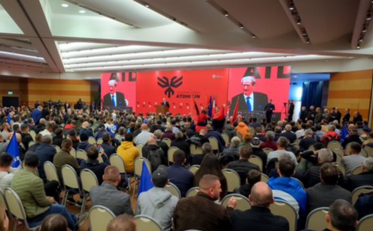 Berisha thirrje shqiptarëve: Më 11 maj të votojmë për të shpëtuar Shqipërinë nga kthetrat e Ramës