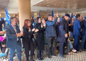 PD takim me emigrantët në Athinë: T’i shporrim me votë pengmarrësit e Shqipërisë