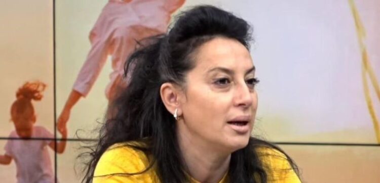 Gjinekologia këshillon: Femrat duhet t’i mbyllin lindjet para kësaj moshe