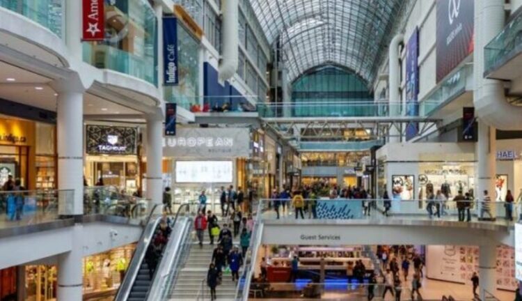 Kanadezët anulojnë udhëtimet dhe bojkotojnë produktet amerikane pas tarifave nga Trump