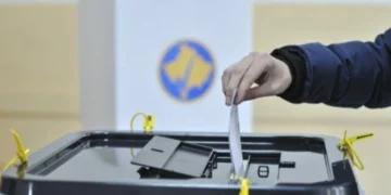 Kosova sot voton! Rreth 2 milionë qytetarë i drejtohen kutive të votimit