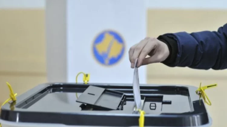 Kosova sot voton! Rreth 2 milionë qytetarë i drejtohen kutive të votimit