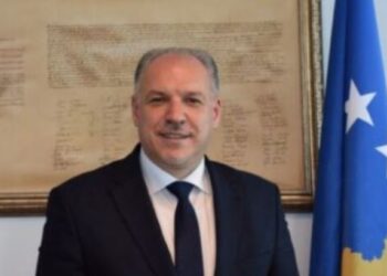 Kosovë/ Ministri Fikrim Damka dhe djali i tij përfundojnë në pranga, dyshohen për sulm ndaj….