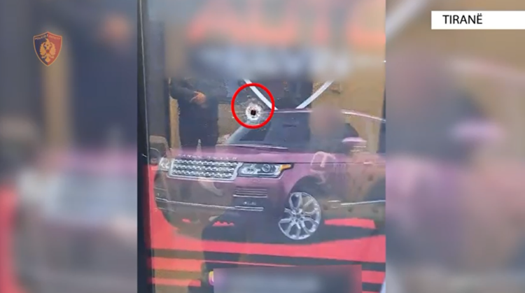 Qëlloi drejt efektivëve të Policisë gjatë aksionit për kapjen e tij, ky është 34-vjeçari i arrestuar në Rinas