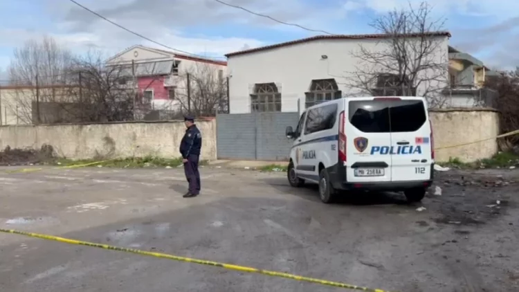 Gjendet i vdekur një person brenda mjetit në Korçë, punonte si roje (Emri)