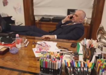 Rrëfimi tronditës i ish-zv.ministrit: Rama hyri me brekë në zyrën e shefes së kabinetit