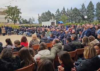 Jozefina Topalli me shqiptarët në Bari: As salla nuk na merrte, ndaj e zhvilluam…