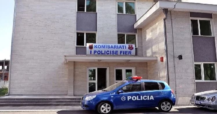 Njëri dhunon gjyshen, tjetri plagos të afërmin me thikë! Arrestohen dy persona në Lushnjë