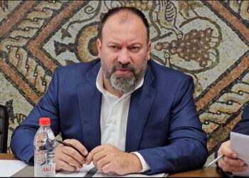 Thellohet skandali me abuzimet për godinën 19 në “Qytet Studenti”, Arbjan Mazniku dhe Taulant Tusha…