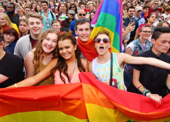 Hungaria ndalon me ligj ‘marshimin e krenarisë’ të komunitetit LGBTQ+