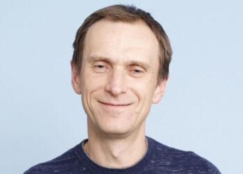 Fitonte vetëm 3 dollarë në ditë, sot miliarder/Historia frymëzuese e polakut