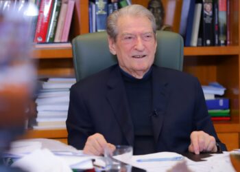 Berisha: Mbyllja e Zërit të Amerikës nuk ishte një akt censure, ai është një ent publik